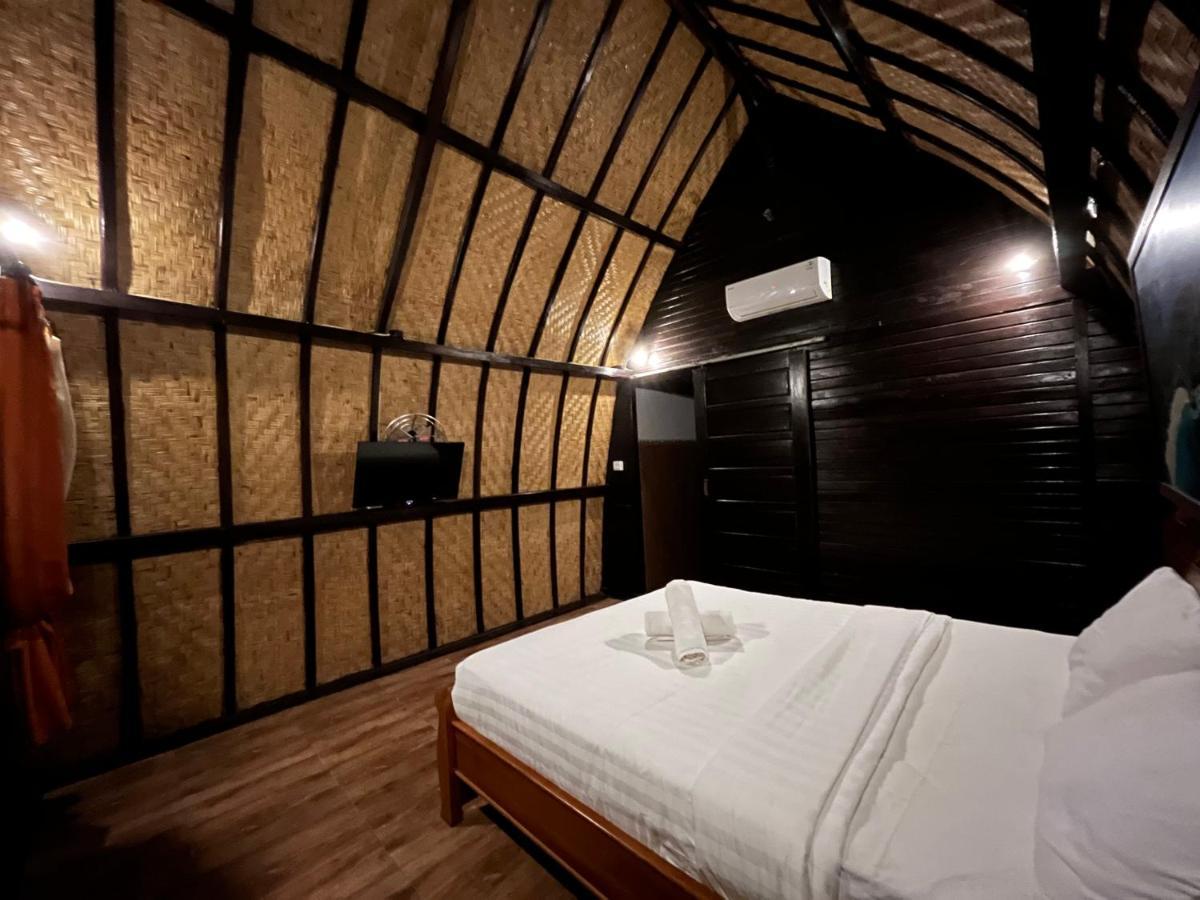 Holy Hills Bungalow Nusa Penida Batumadeg Екстериор снимка